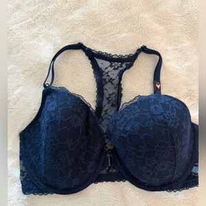 NWT Victorias Secret 34DD Bra